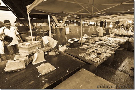 Satok market, kuching 8