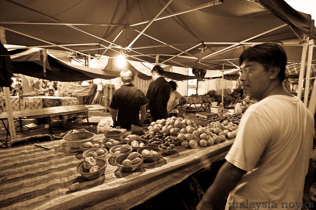 [Satok market, kuching 13[4].jpg]