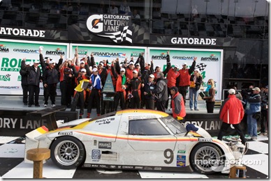 28-31.01.2010 Daytona, USA,  Victory lane: DP and overall winners Joao Barbosa, Terry Borcheller, Ryan Dalziel and Mike Rockenfeller celebrate