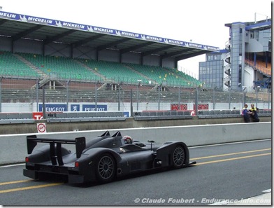 10_LM_Bugatti_pits