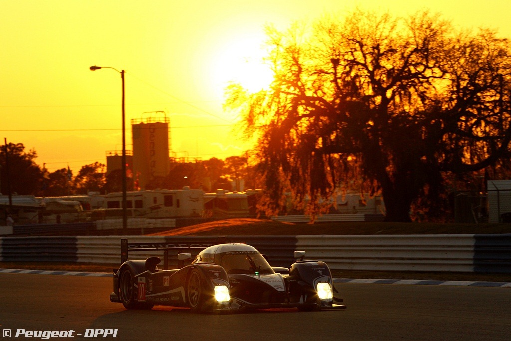 [2010_01_Sebring_wurz_gene_davidson[5].jpg]
