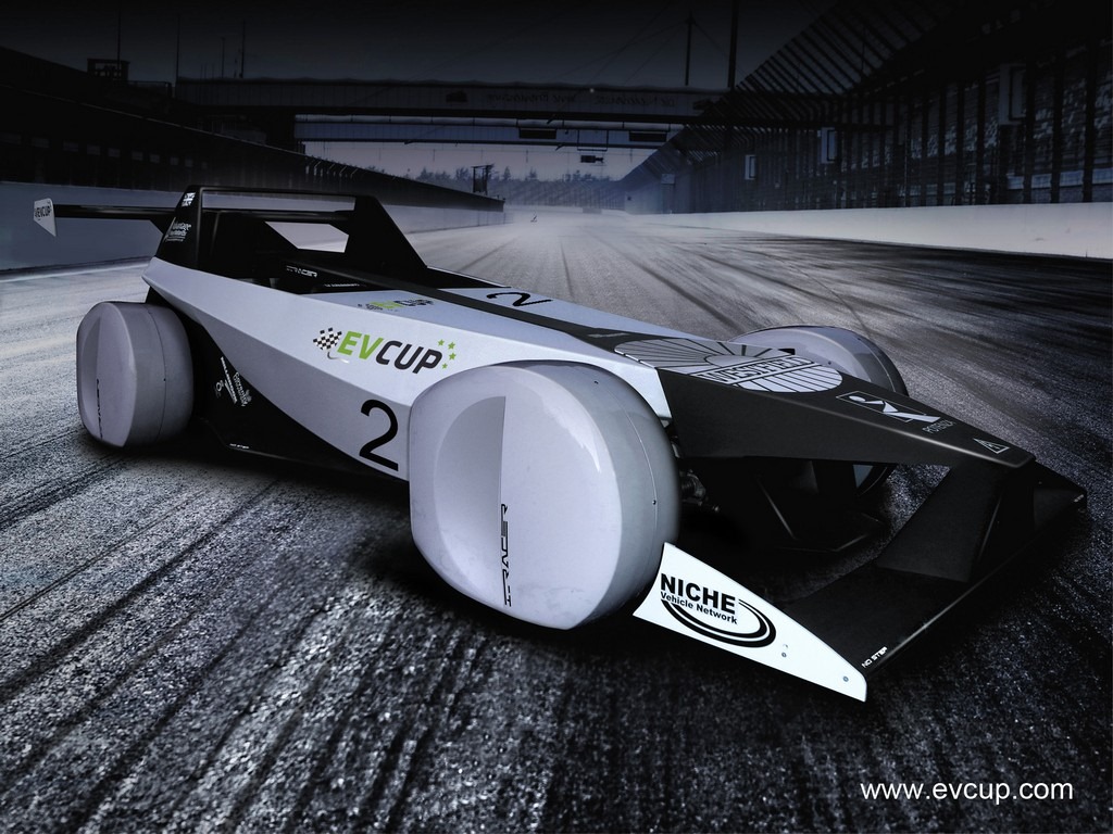 [11_EVCup_iRACER[1].jpg]