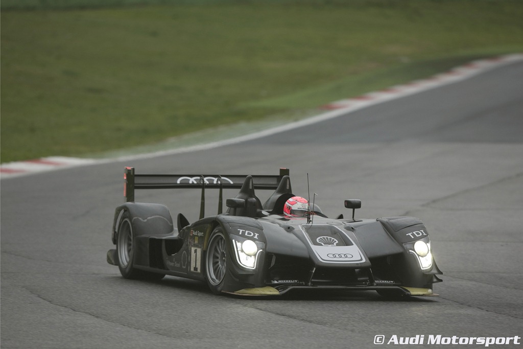 [00_audi_r15[5].jpg]