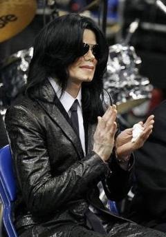 Ayudante de Michael Jackson, presunta autoria de la muerte del artista