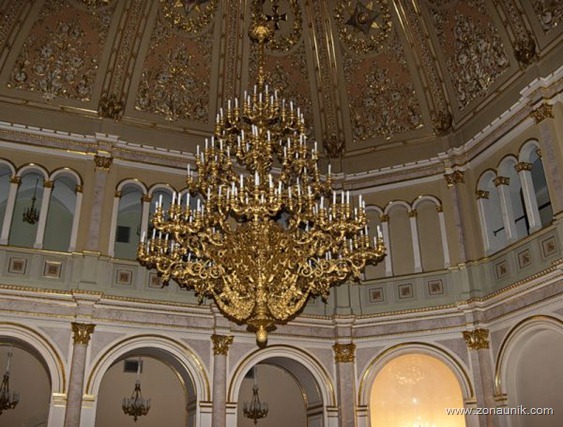 Istana terbesar (13)