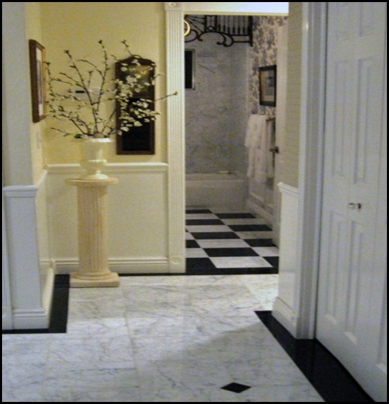 entry hall to guest bath (499x796)