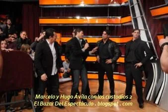 Marcelo y Hugo Ávila con los custodios 2.JPG
