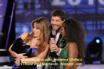 Graciela con su gato, Marcelo y Silvina 2.JPG