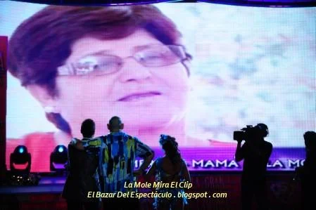 La Mole Mira El Clip.jpg
