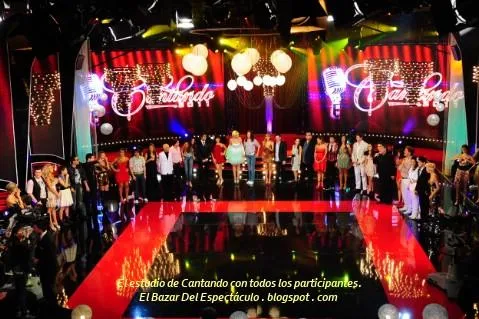 El estudio de Cantando con todos los participantes..JPG