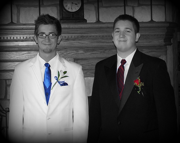[Zach and Alex Prom 2010[2].png]