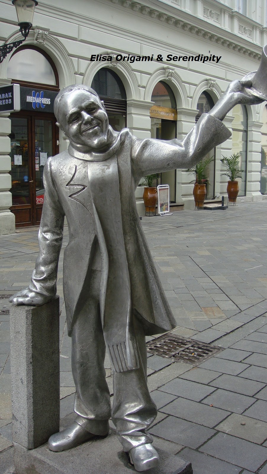 Estatuas insólitas en Bratislava, Elisa N, Blog de Viajes, Lifestyle, Travel