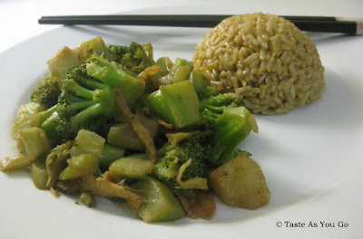 Ginger and Garlic Broccoli with Brown Rice - Photo by Taste As You Go