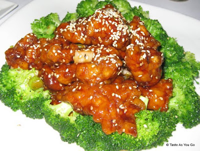 Sesame Chicken at Rhong Tiam in New York, NY - Photo by Taste As You Go