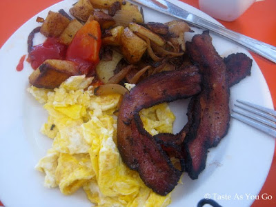 The Hog & Chick at Matt's Big Breakfast in Phoenix, AZ - Photo by Taste As You Go