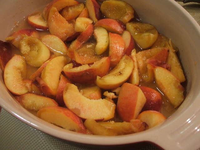 [peaches ready for oven.jpg]
