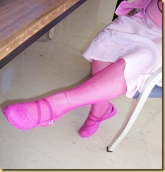 Glenda pink sexy legs