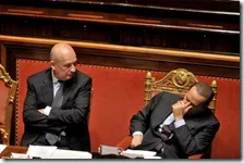 Berlusconi dorme in Senato