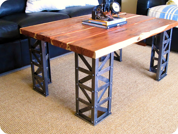 Industrial Look Coffee Table - Modern Industrial Style Coffee Table By Cosy Wood ... / This coffee table is large and beautiful.