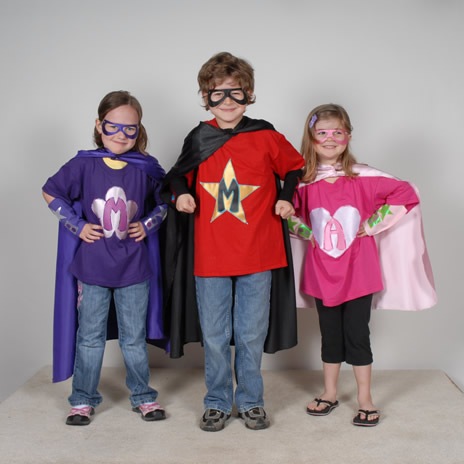 [poplet-custom-kids-superhero-outfit-costume-01[2].jpg]