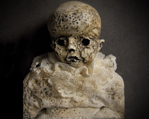 creepy-mummy-dolls-21.jpg