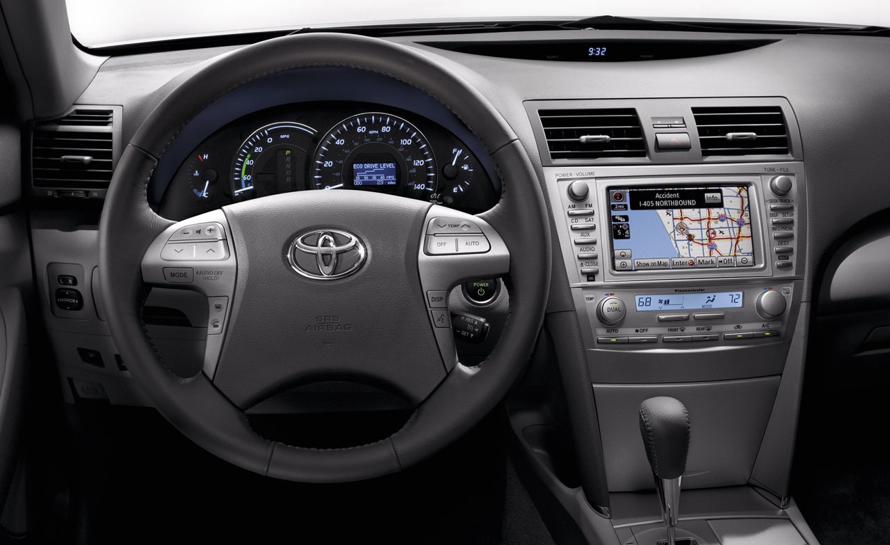 [Toyota Camry 2010 05[4].jpg]