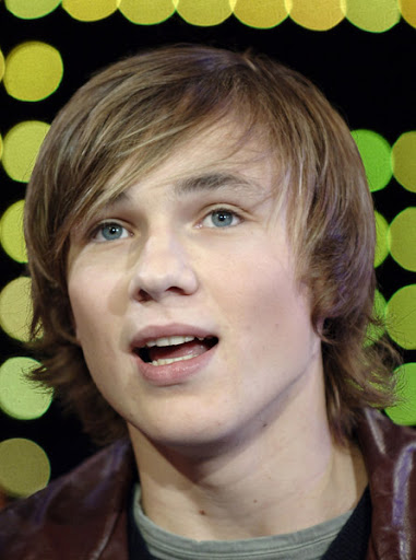 william moseley 2011. william moseley shirt off.