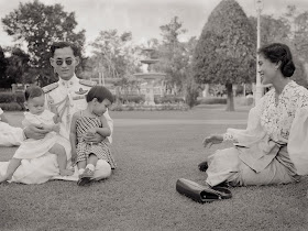 รูปภาพ รูปวันแม่แห่งชาติ พระบรมฉายาลักษณ์ สมเด็จพระนางเจ้าสิริกิติ์ พระบรมราชินีนาถ วันแม่แห่งชาติ 12 สิงหาคม
