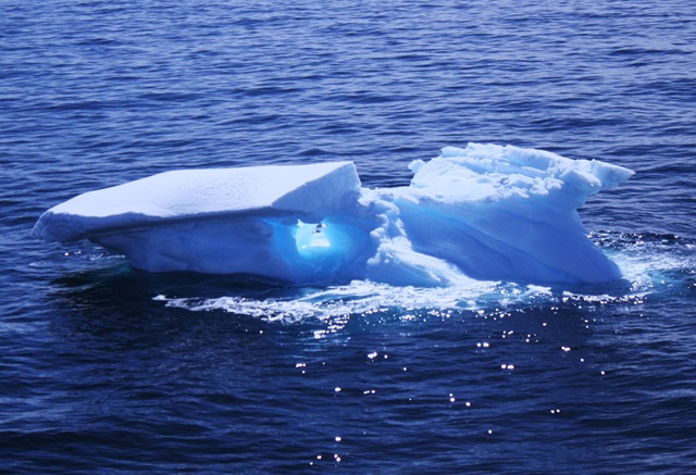 [Iceberg Whirlpool[3].jpg]