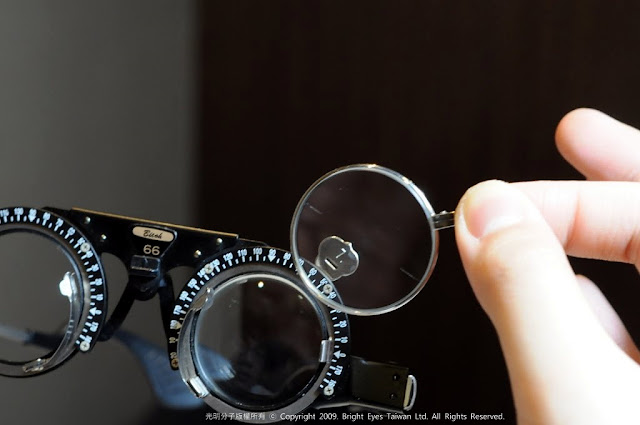 Yahoo! 奇摩摩人的雲端印刷新體驗.眼鏡桌曆誕生記-光明分子.眼鏡