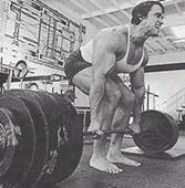 Arnold_Schwarzenegger_powerlifting_deadlifts_bottom_technique