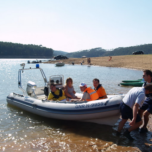 “Viseu em cadeira de rodas” proporcionou passeio de barco a cidadãos
com deficiência na Zona Fluvial Senhora da Ribeira