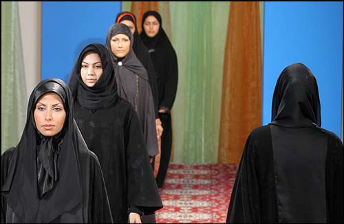 [Iranian Fashion Show (3).jpg]