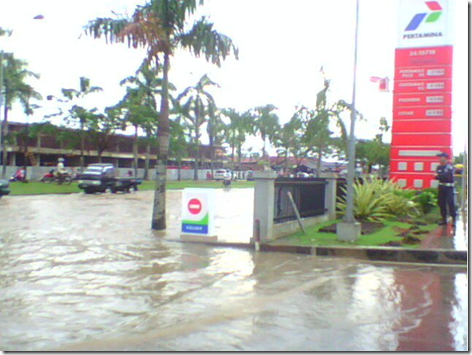 flood in citra raya tangerang
