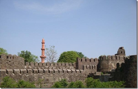 11.Daulatabad Fort - Historical Place in India