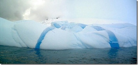 Striped Icebergs - Amazing Nature Photos