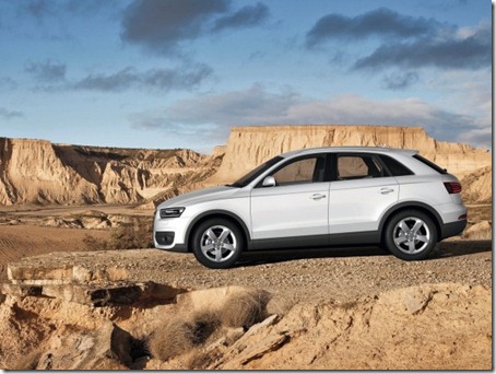 2012-Audi-Q3-Side-View