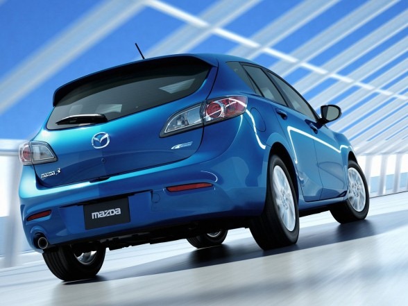 [2012-Mazda-3-Rear-View[3].jpg]