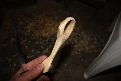cum sa faci o lingura de lemn