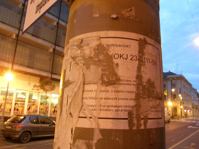 blog, Magyar Kétfarkú Kutya Párt,  Szeged,  mkkp,  plakát,  street art, public art,  Kovács Gergely 