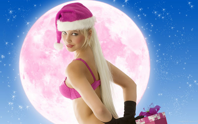 40 Sexy Christmas Girls Wallpapers.jpg