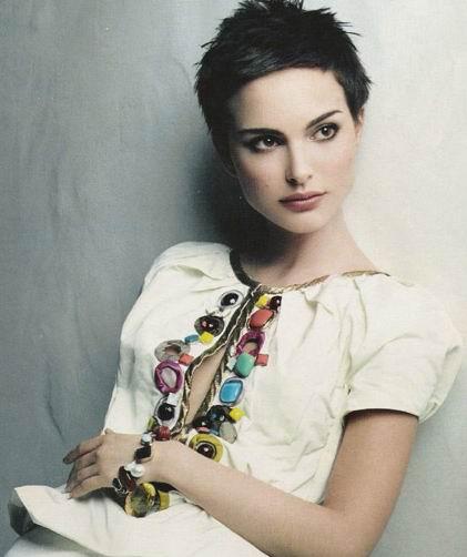 natalie-portman-pixie-haircut For oval shaped face