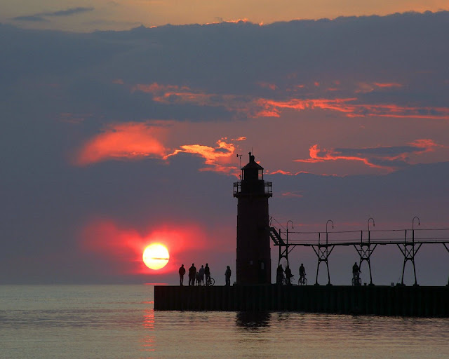 [south haven mi[4].jpg]