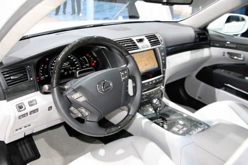 Interior Lexus LS600h