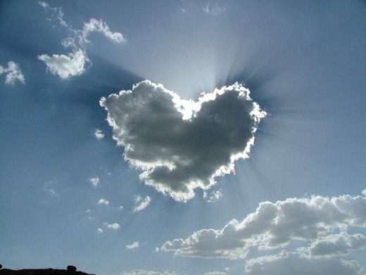 [heart-shaped-cloud1[4].jpg]