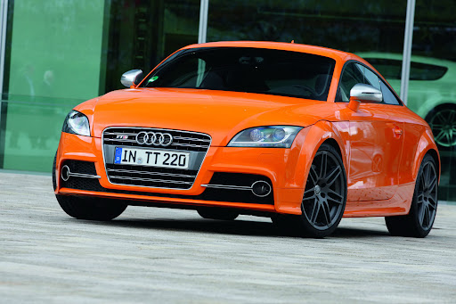 2010-Audi-TTS-1.jpg
