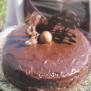 Tort bardzo czekoladowy - Czytaj więcej »