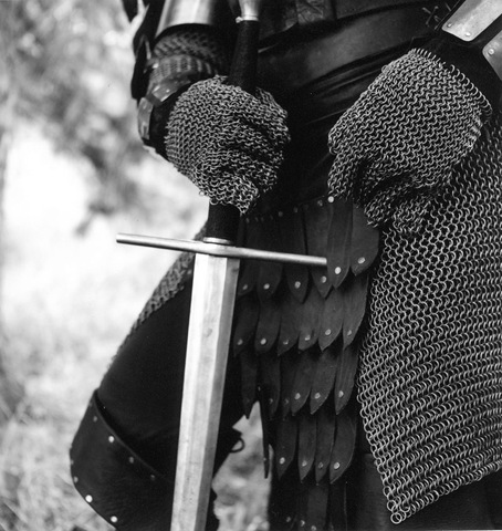 [Mail_gauntlets_by_devgear[5].jpg]
