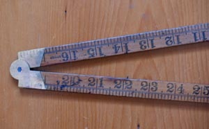 [folding measuring stick[4].jpg]