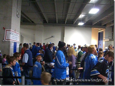 Line for the kids' touchdown Fun Run at Ford Field.